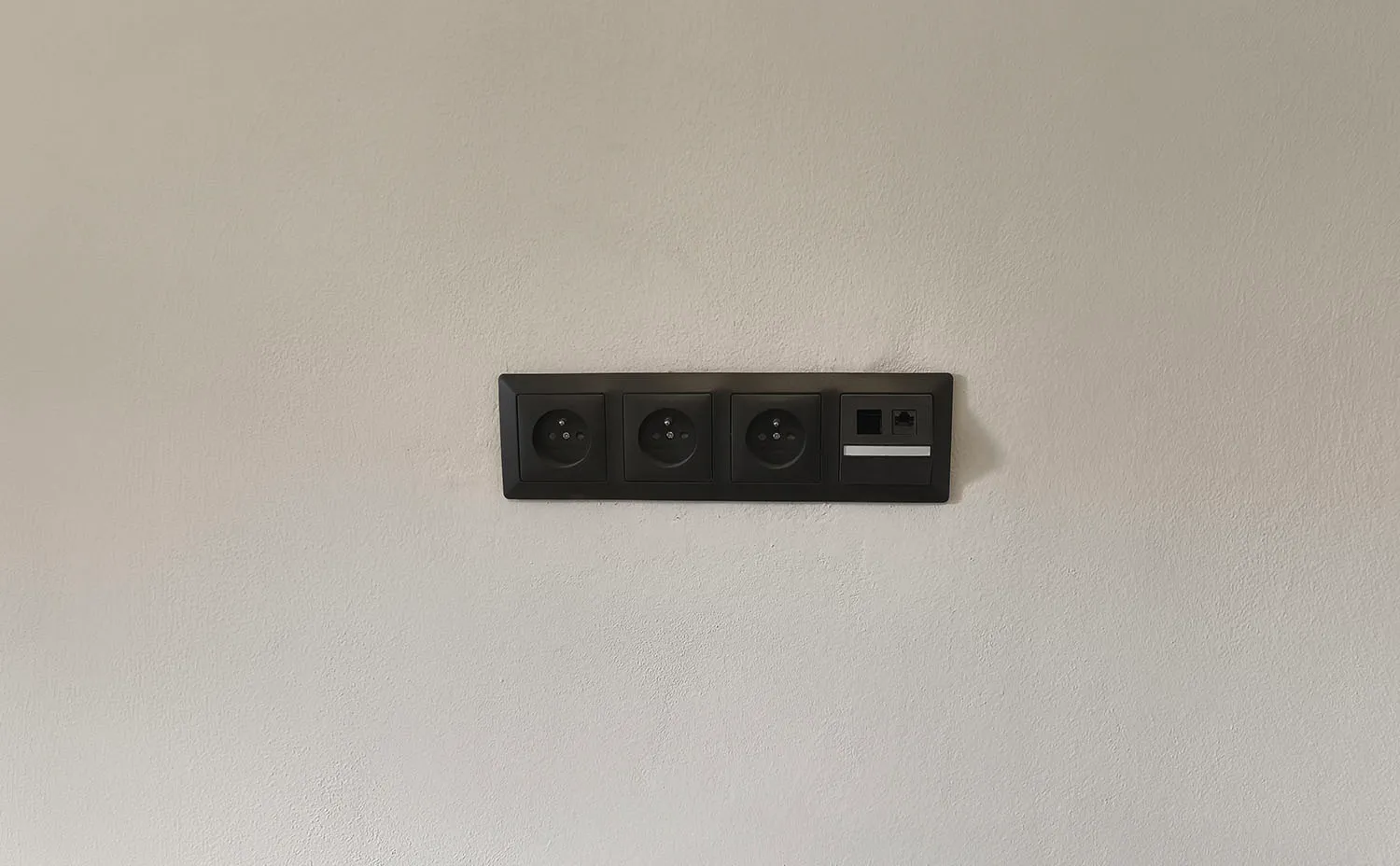 Rekonstrukce elektroinstalace v bytě, foto 3
